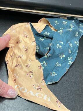 Coach Reversible Floral Silk Bag Scarf EUC